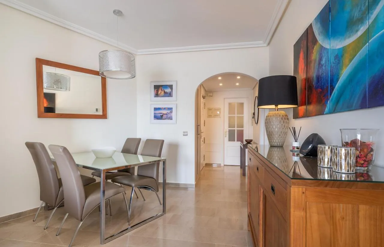 Apartamento El Faro Estepona