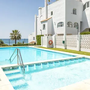 Apartamento Front Sea View, Estepona